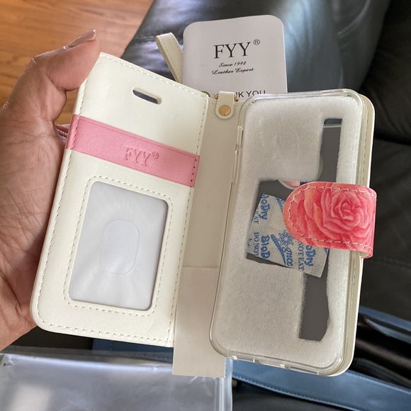 Case for iPhone SE - Picture 6 of 7